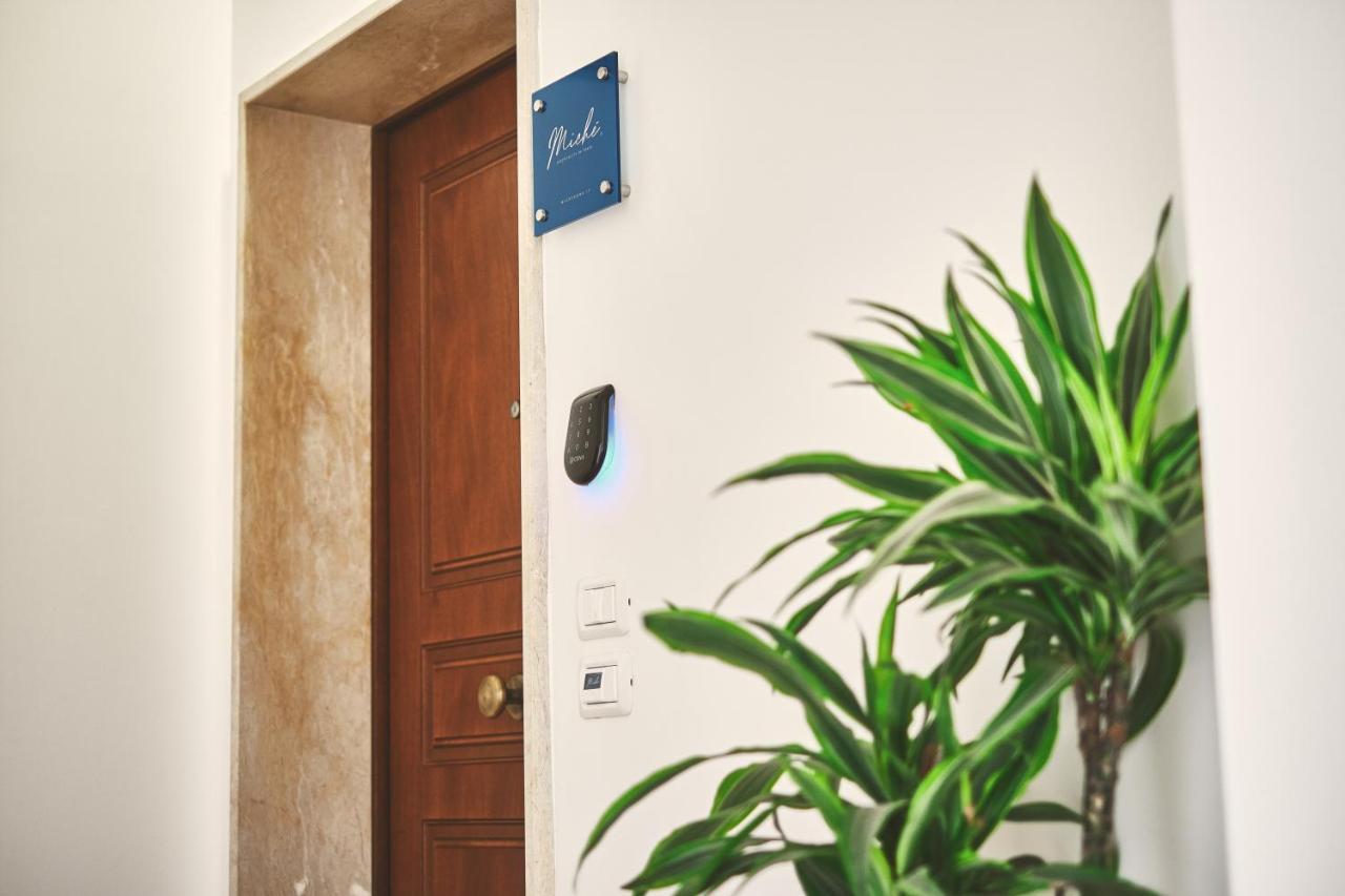 Miche Luxury Home - Appartamento Vista Mare A Trani Exterior foto